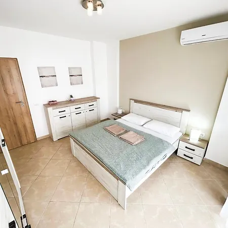 Tropical 683 Apartament Durrës